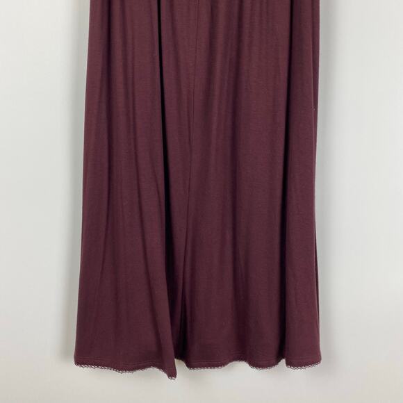 American Eagle Sleeveless Burgundy Mock Neck Mini Dress Lace Womens Size Medium - Picture 10 of 11